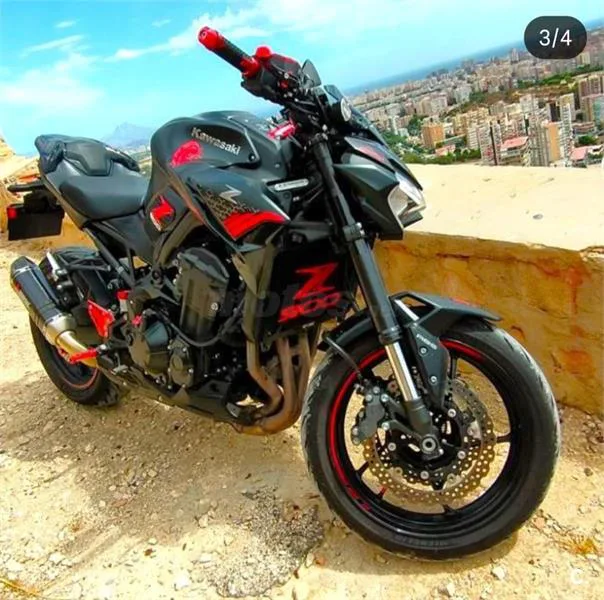 Kawasaki Z 900 – Vista 8
