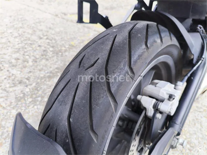 Benelli TRK 502 – Vista 3