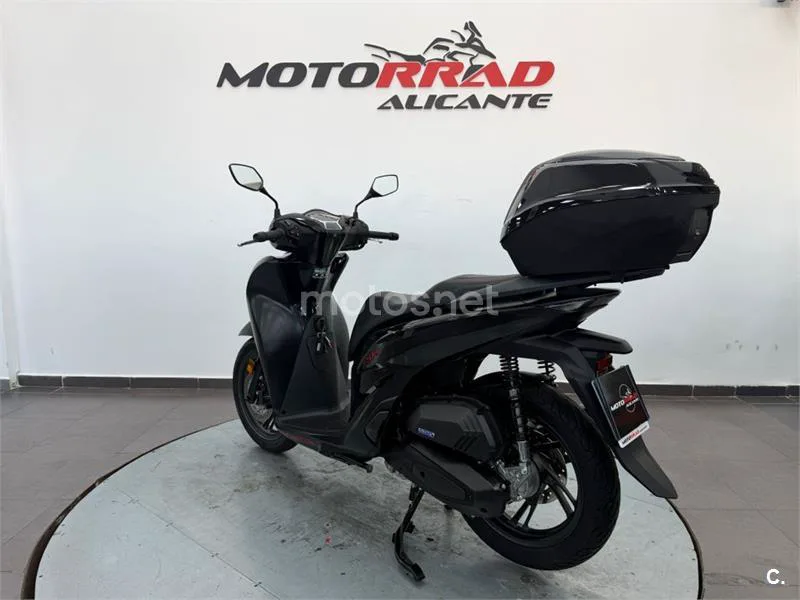 Honda SH 125i – Vista 5