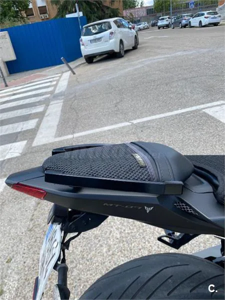 Yamaha MT-07 – Vista 11