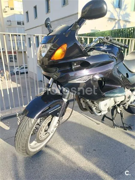 Honda NT 650 V Deauville – Vista 2