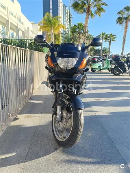 Honda NT 650 V Deauville – Vista 11