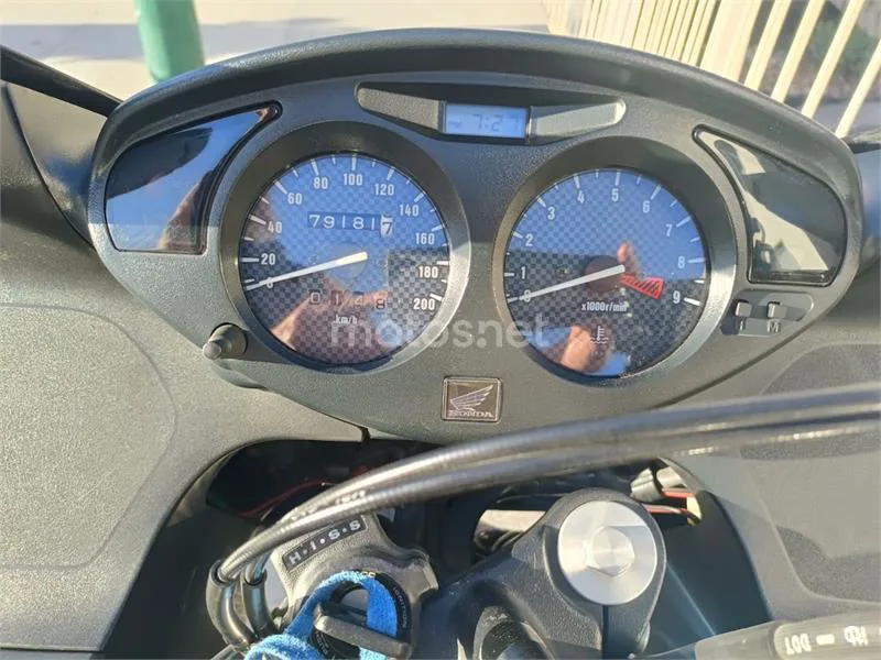 Honda NT 650 V Deauville – Vista 12
