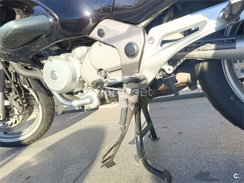 Honda NT 650 V Deauville – Vista 6