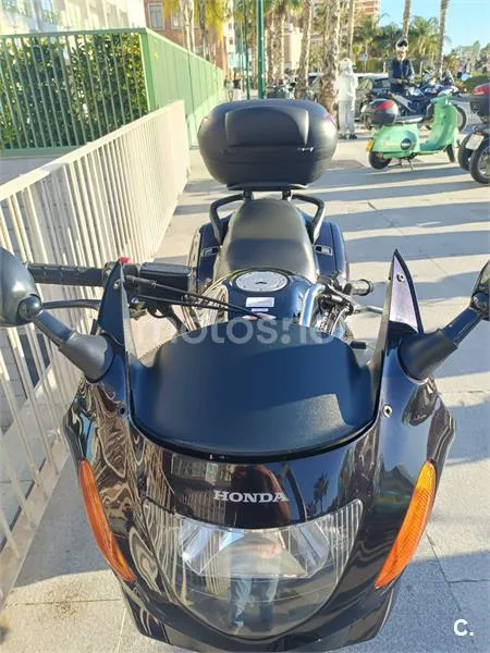 Honda NT 650 V Deauville – Vista 8