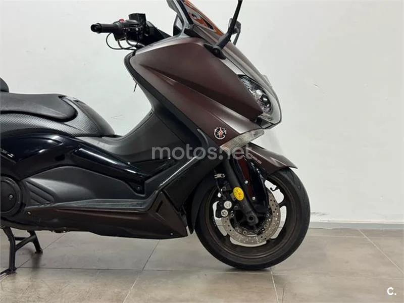 Yamaha TMAX 530 – Vista 8