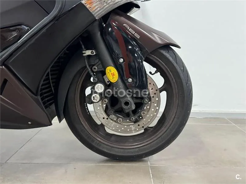 Yamaha TMAX 530 – Vista 10
