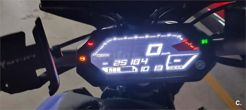 Yamaha MT-07 – Vista 12