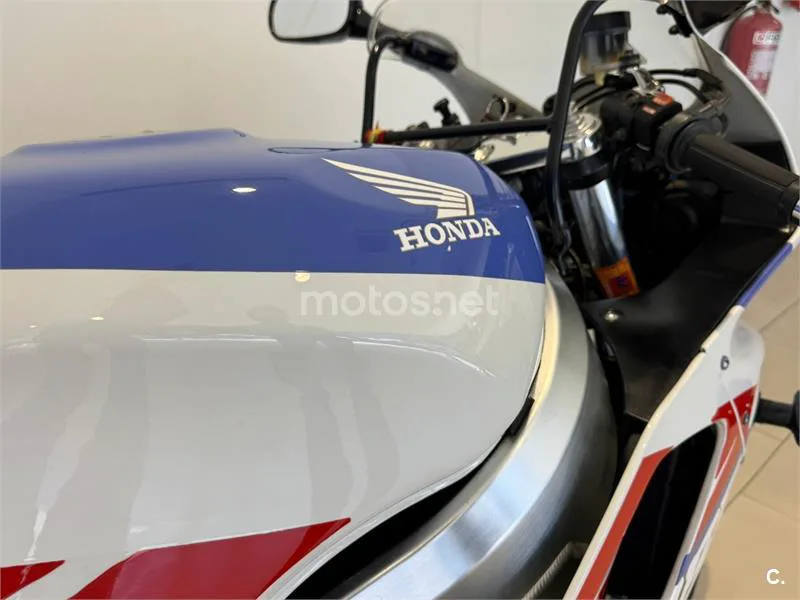 Honda CBR 900 RR Fireblade – Vista 8
