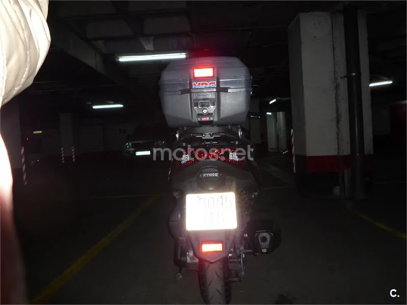 Kymco Grand Dink 300 – Vista 4