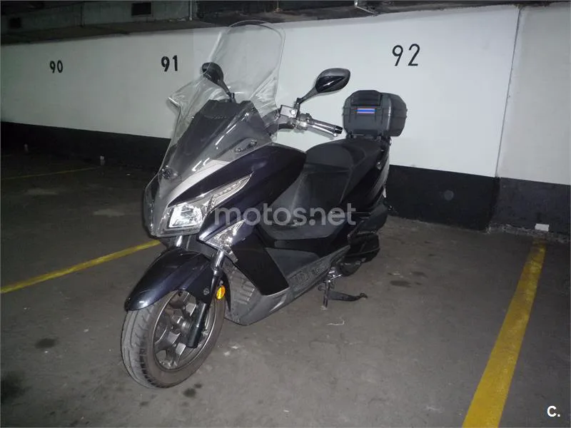 Kymco Grand Dink 300 – Vista 7