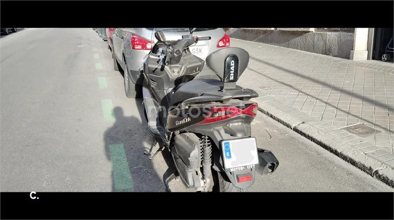 Kymco Grand Dink 300 – Vista 3