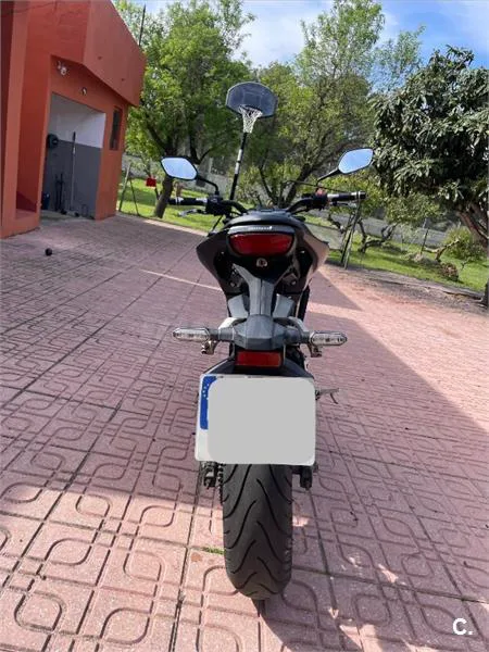 Honda CB 125 R – Vista 3