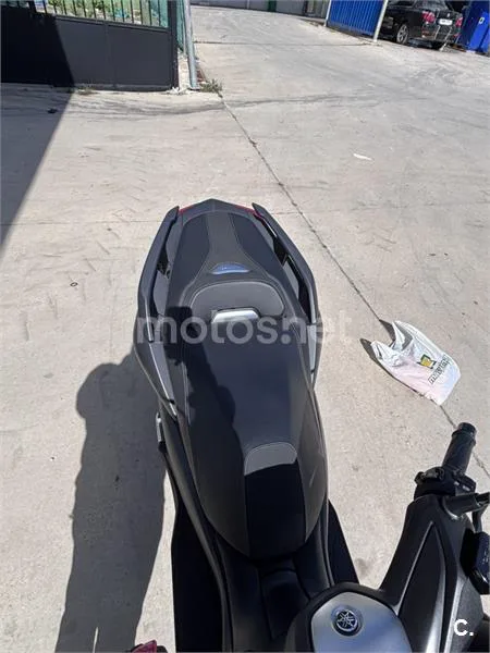 Yamaha XMAX 125 – Vista 8