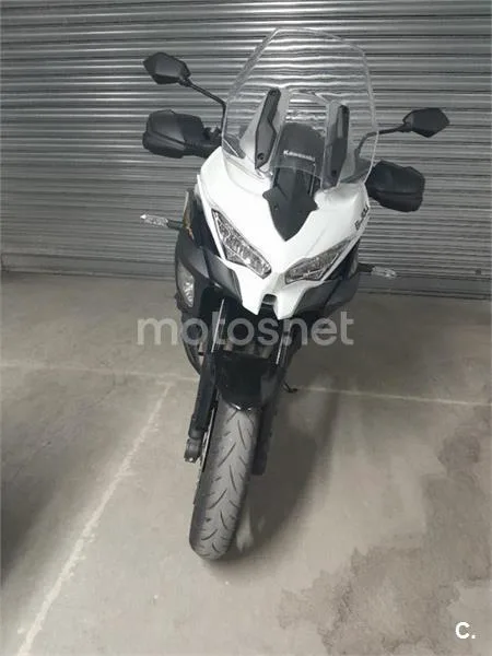 Kawasaki Versys 1100 – Vista 5