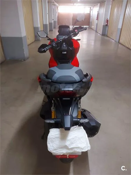 Honda ADV 350 – Vista 3