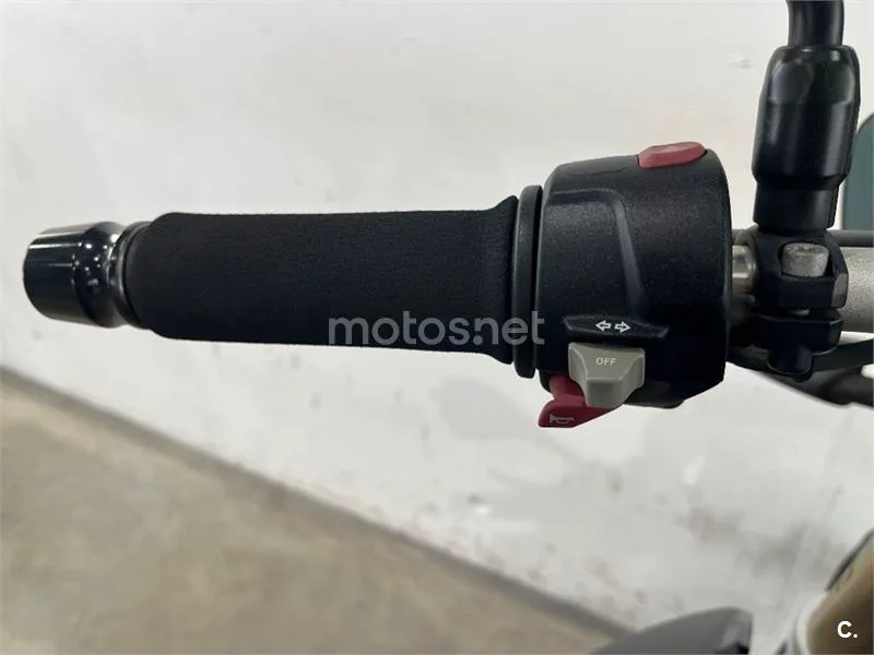 BMW F 800 R – Vista 24