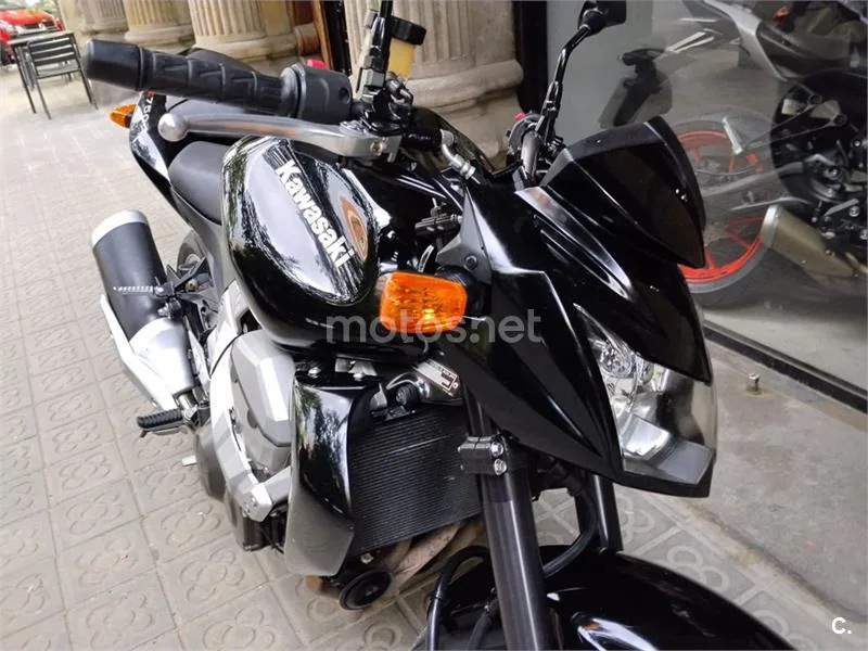 Kawasaki Z750 – Vista 3