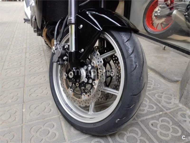 Kawasaki Z750 – Vista 6