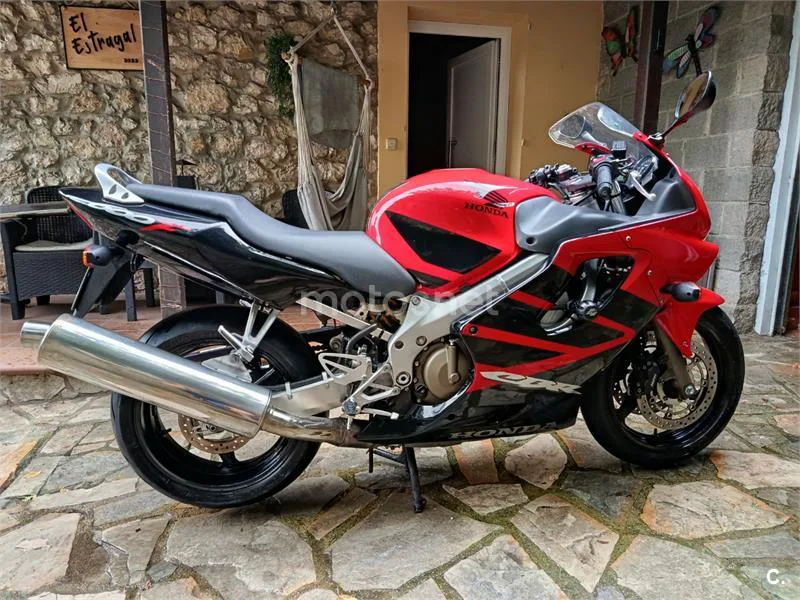 Honda CBR 600F – Vista 4