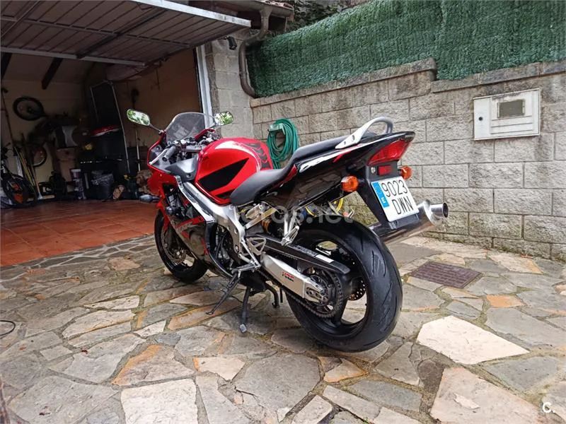 Honda CBR 600F – Vista 7