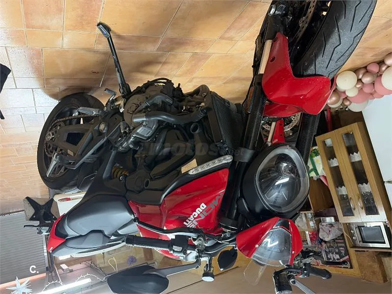 Ducati Monster – Vista 2