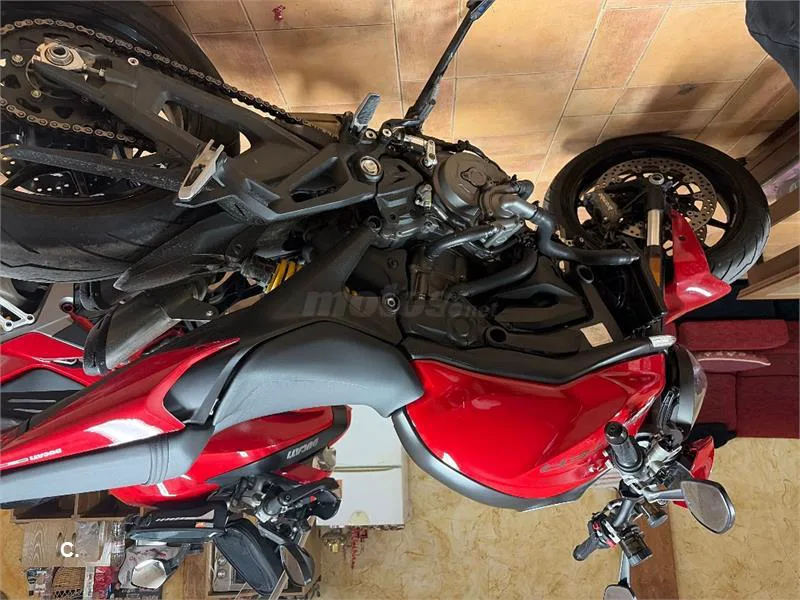Ducati Monster – Vista 3