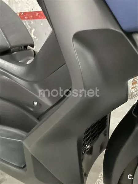 Yamaha XMAX 300 – Vista 14