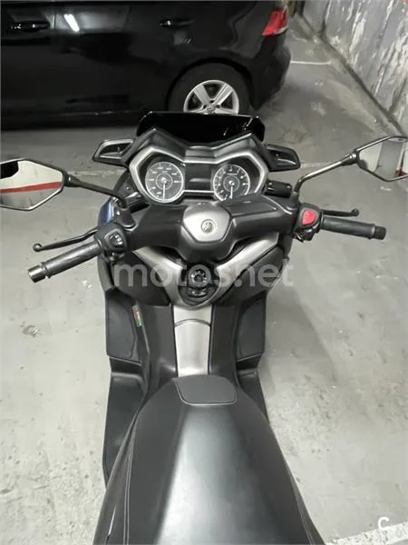 Yamaha XMAX 300 – Vista 4