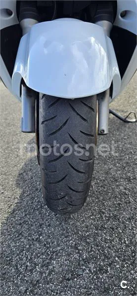 Suzuki Burgman 650 Executive – Vista 8