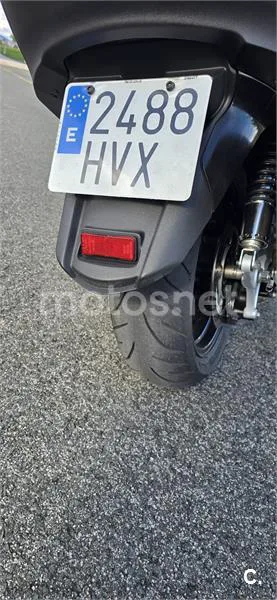 Suzuki Burgman 650 Executive – Vista 9