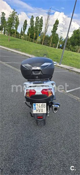 Suzuki Burgman 650 Executive – Vista 10