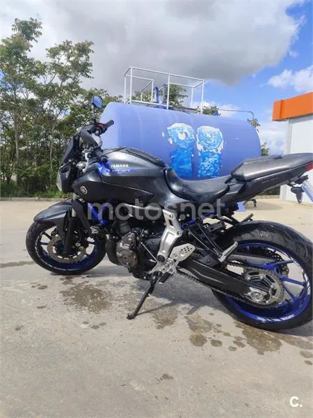 Yamaha MT-07 – Vista 4