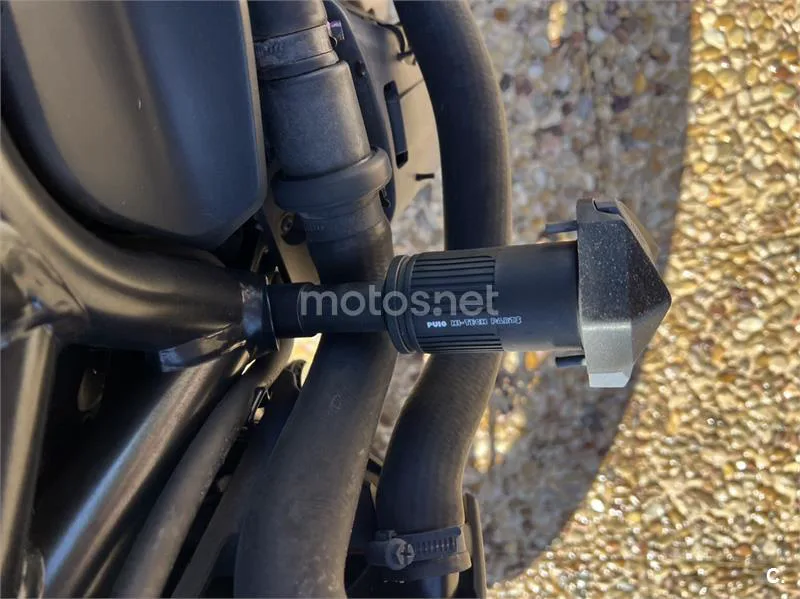 Ducati Monster 821 – Vista 13
