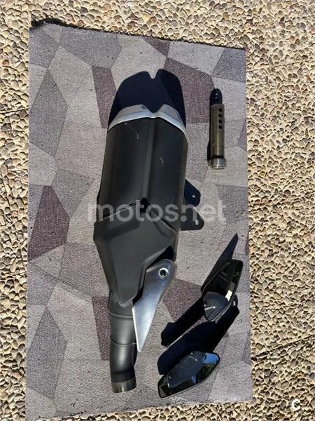 Ducati Monster 821 – Vista 14