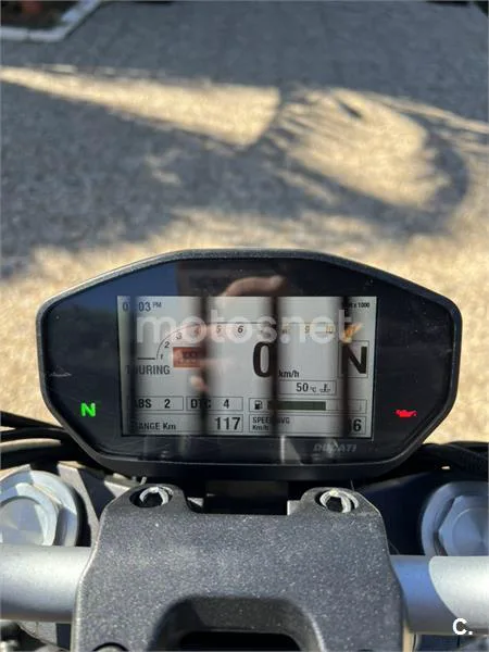 Ducati Monster 821 – Vista 7