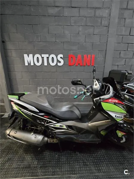 Kawasaki J300 – Vista 7