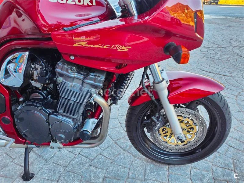Suzuki GSF 1200 Bandit S – Vista 4