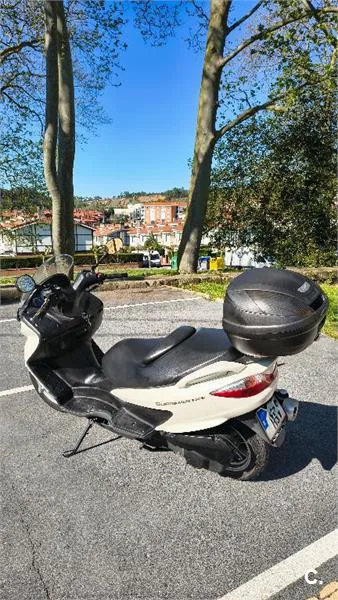 Suzuki Burgman 125 – Vista 2