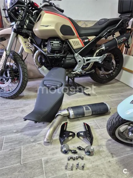 Moto Guzzi V85 TT 8300 € 2021 Málaga - 1
