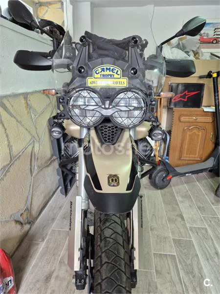 Moto Guzzi V85 TT - Vista 4