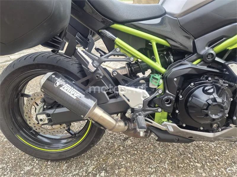 Kawasaki Z 900 – Vista 8