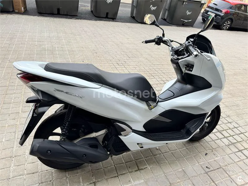 Honda PCX 125 – Vista 4