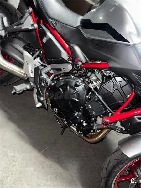 Kawasaki Z650 – Vista 6