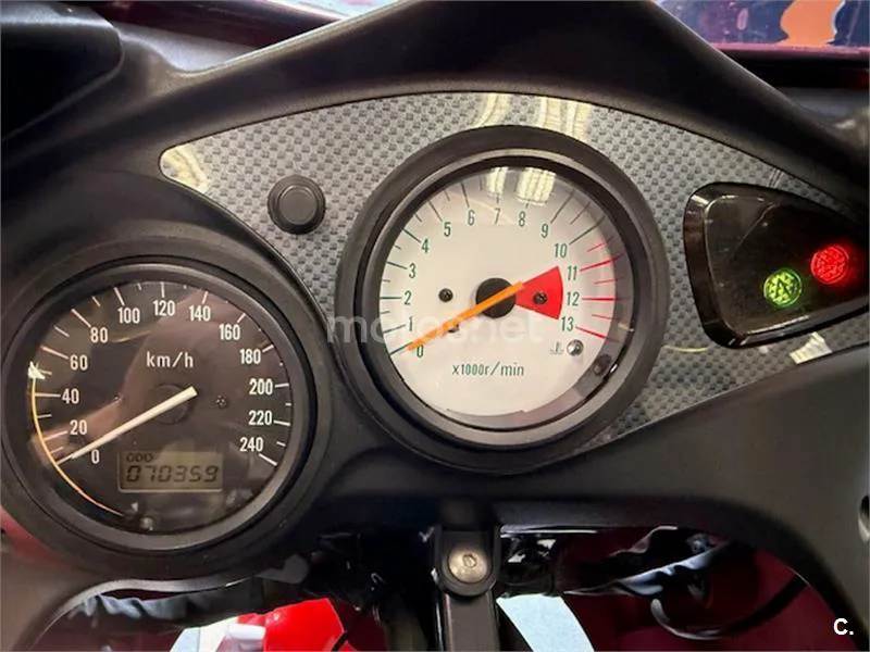 Suzuki SV 650 – Vista 11