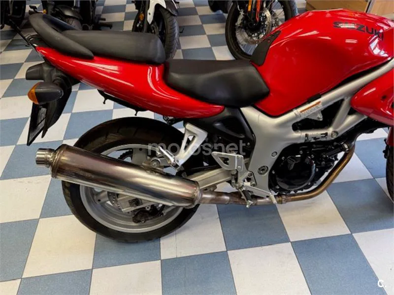 Suzuki SV 650 – Vista 5