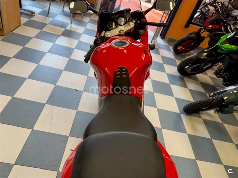 Suzuki SV 650 – Vista 10