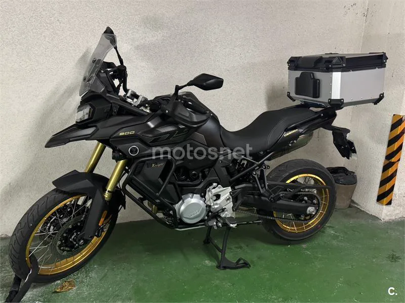 Voge 900 DSX – Vista 2