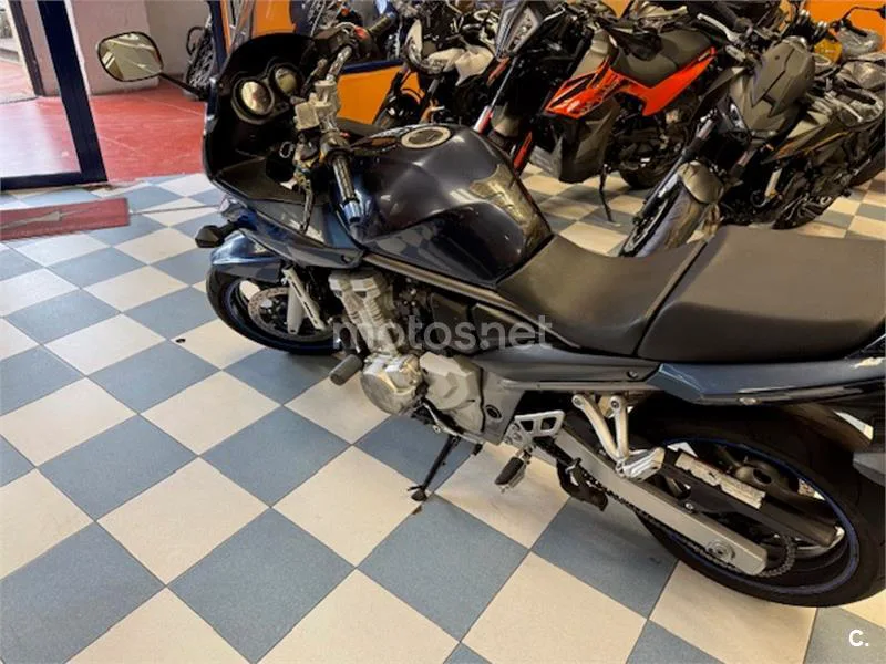 Suzuki Bandit 650 S – Vista 11