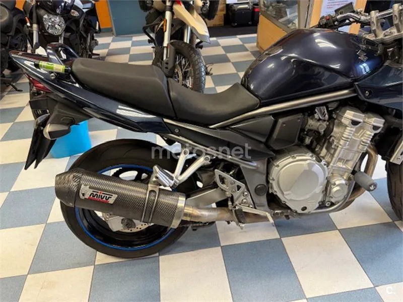 Suzuki Bandit 650 S – Vista 13